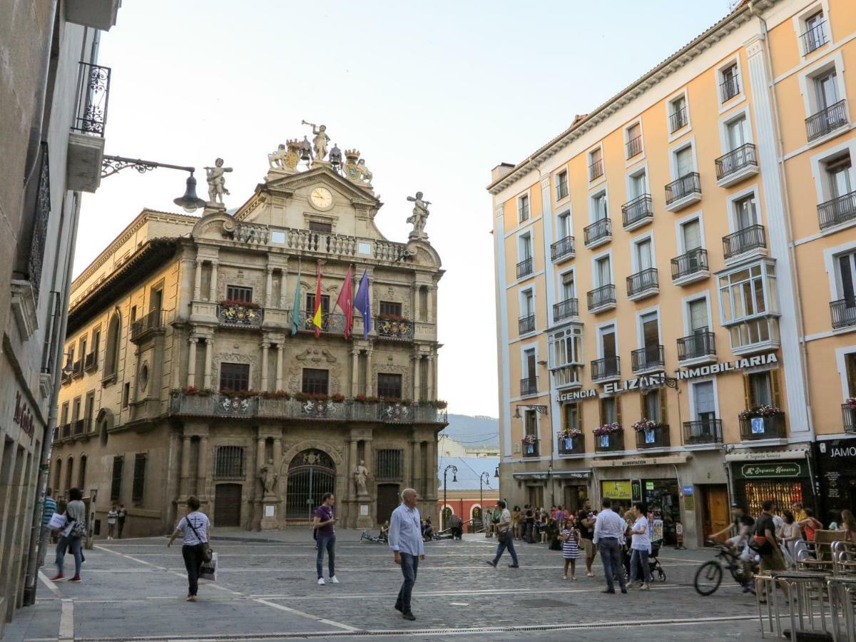 El Mirador De La Cuesta De Santo Domingo Leilighet Pamplona Eksteriør bilde